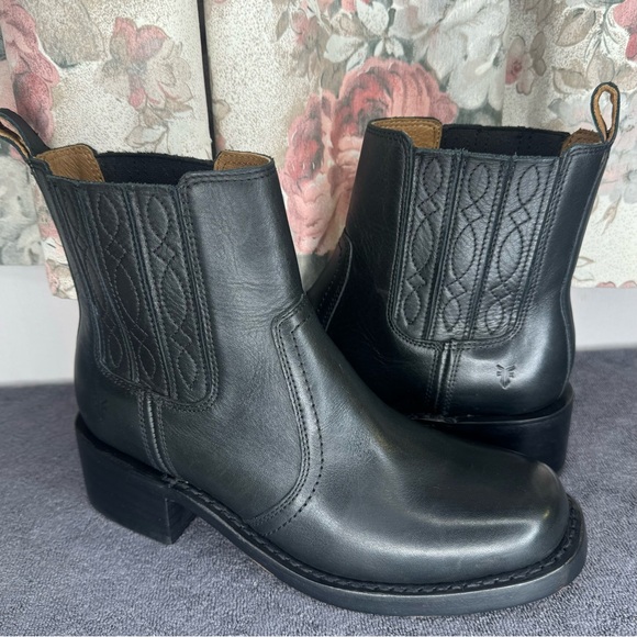 FRYE CAMPUS PLATFORM CHELSEA WOMEN BOOTIE BLACK LEATHER SIZE 7.5